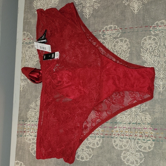 NWT | Torrid Red Bow Unlined Underwire Bra & Panty Lingerie Set | Size 1 - Picture 10 of 12